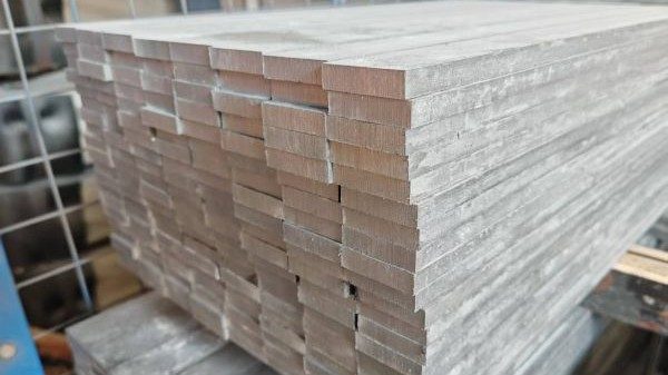 S235JR cold drawn Flat bar-4 S235JR cold drawn Flat bar-4